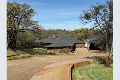 26 Horseshoe Drive, Highland Village, TX 75077 - Photo 2