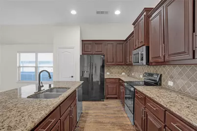 2105 Burke Drive, Princeton, TX 75407 - Photo 4