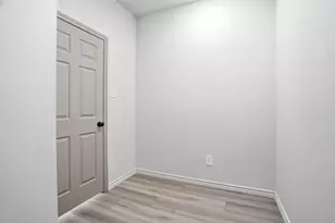 103 N Peverly St, Whitney, TX 76692 - Photo 32