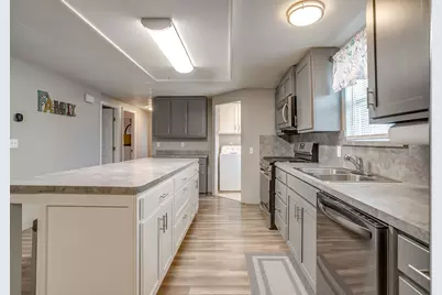 202 S Avenue C, Blum, TX 76627 - Photo 8