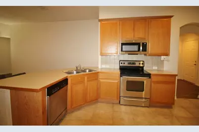 5316 Lake Garden Drive, Grand Prairie, TX 75052 - Photo 8