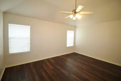 5316 Lake Garden Drive, Grand Prairie, TX 75052 - Photo 14