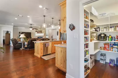 8701 Oakland Court, Granbury, TX 76049 - Photo 12