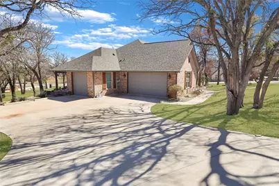 8701 Oakland Court, Granbury, TX 76049 - Photo 2