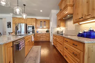 8701 Oakland Ct, Granbury, TX 76049 - Photo 1