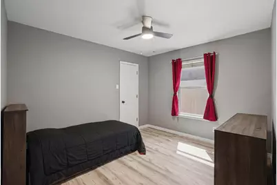 1035 Vinewood Avenue, Burleson, TX 76028 - Photo 26