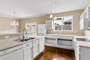 5000 Wild Oats Dr, Fort Worth, TX 76179 - Photo 10