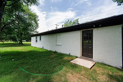 551 E Burks Street, Pilot Point, TX 76258 - Photo 28