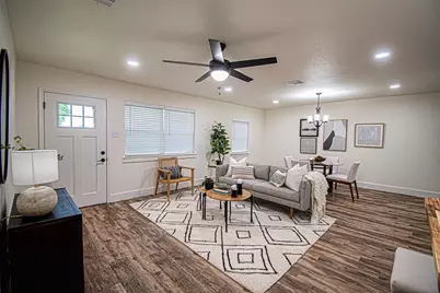 551 E Burks Street, Pilot Point, TX 76258 - Photo 4