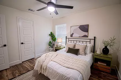 551 E Burks Street, Pilot Point, TX 76258 - Photo 22