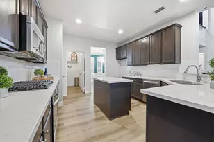 4865 Grinstein Dr, Fort Worth, TX 76244 - Photo 4