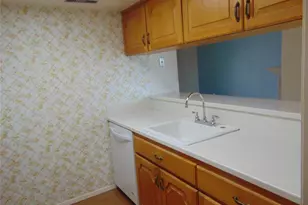 12806 Midway Rd, Dallas, TX 75244 - Photo 10