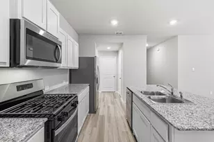 1912 Cherokee Ln, Cleburne, TX 76033 - Photo 6