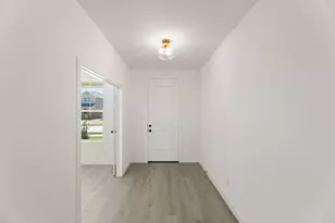 705 Tyronza Dr, Justin, TX 76247 - Photo 6