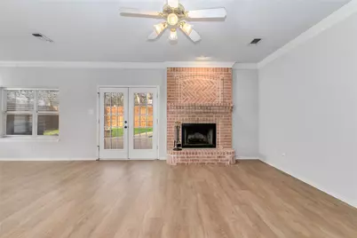 6502 Redstone Court, Arlington, TX 76001 - Photo 16