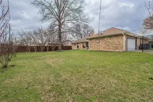 3102 Avon Dr, Arlington, TX 76015 - Photo 32
