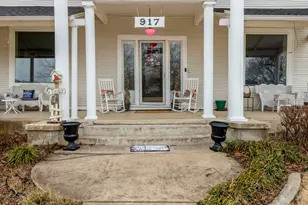 917 Wood St, Royse City, TX 75189 - Photo 2