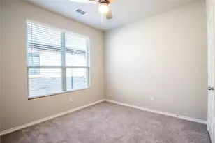 951 Hurstwood Dr, Van Alstyne, TX 75495 - Photo 6