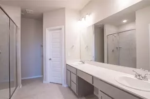 951 Hurstwood Dr, Van Alstyne, TX 75495 - Photo 16