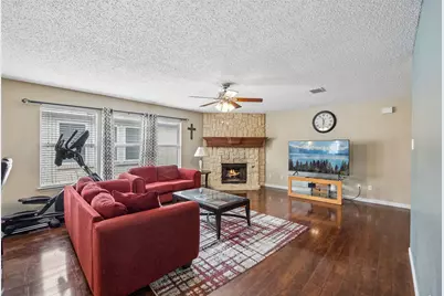 1577 Chivalry Lane, Little Elm, TX 75068 - Photo 4