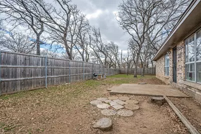 2116 Holt Road, Arlington, TX 76006 - Photo 12