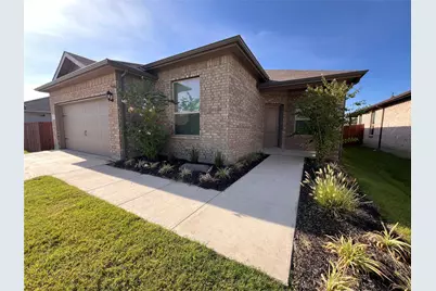 733 Prairie Clover Trail, Fort Worth, TX 76131 - Photo 2