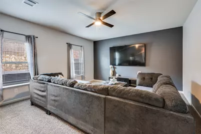 225 Ridgeland Oaks Drive, Fort Worth, TX 76120 - Photo 12