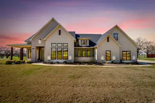 2001 Pinetree Post, Weatherford, TX 76087 - Photo 1