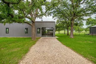 2001 Pinetree Post, Weatherford, TX 76087 - Photo 2