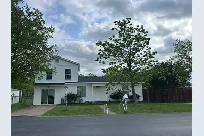 211 Sunnyside Drive, Waxahachie, TX 75165 - Photo 2