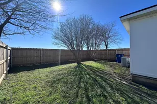 211 Sunnyside Dr, Waxahachie, TX 75165 - Photo 18