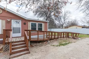 717 Marlin St, Clyde, TX 79510 - Photo 4
