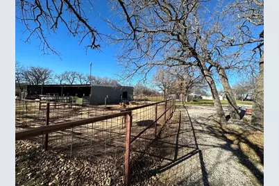 289 County Road 3550, Paradise, TX 76073 - Photo 10