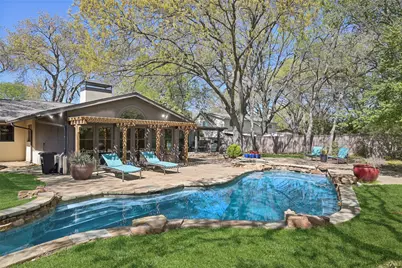 10612 De Bercy Court, Dallas, TX 75229 - Photo 10