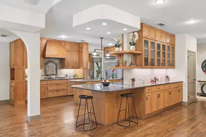 10612 De Bercy Court, Dallas, TX 75229 - Photo 14