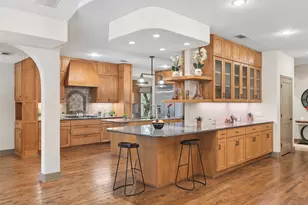 10612 De Bercy Ct, Dallas, TX 75229 - Photo 14