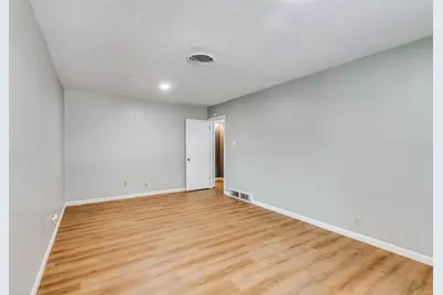 1703 Raydon Drive, Arlington, TX 76013 - Photo 12