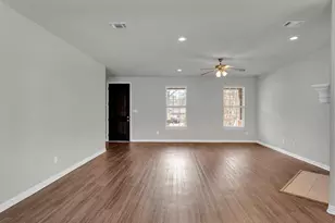 2811 W Washington St, Denison, TX 75020 - Photo 12
