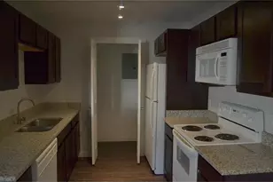 3421 W 5th St, Fort Worth, TX 76107 - Photo 6