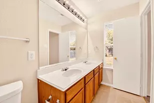 9100 Warren Dr, McKinney, TX 75071 - Photo 12