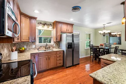 1702 Hendrix Drive, Irving, TX 75061 - Photo 8