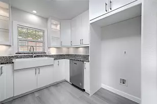 869 Peavy Rd, Dallas, TX 75218 - Photo 20