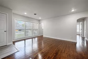 869 Peavy Rd, Dallas, TX 75218 - Photo 4