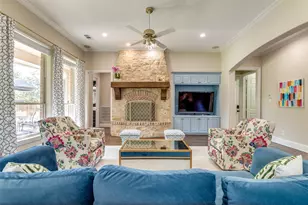 2644 Round Table Blvd, Lewisville, TX 75056 - Photo 4