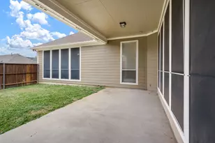 1806 E Branch Hollow Dr, Carrollton, TX 75007 - Photo 26