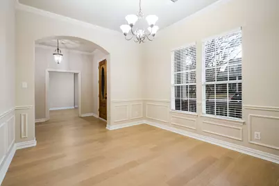 1806 E Branch Hollow Drive, Carrollton, TX 75007 - Photo 6