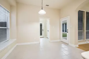 1806 E Branch Hollow Dr, Carrollton, TX 75007 - Photo 14