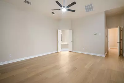 1806 E Branch Hollow Drive, Carrollton, TX 75007 - Photo 16