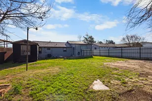 1409 18th St, Bridgeport, TX 76426 - Photo 24