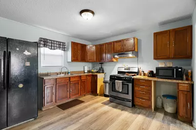 1409 18th Street, Bridgeport, TX 76426 - Photo 8